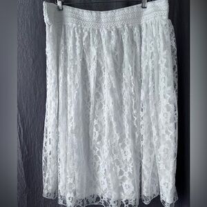Serengeti lace skirt size 1X